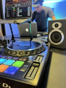 Curso de DJ presencial no Rio de Janeiro